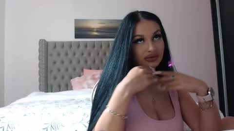 Lisa online show from December 2025 08:37:02 PM