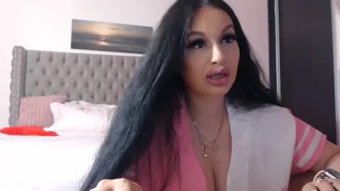 Snapshot of lisa104739 chatting on May 2026 08:18:02 PM Lisa online show from May 2026 08:18:02 PM