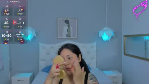 Lisa online show from October 2025 06:42:02 PM