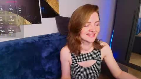 Snapshot of lisa__evans chatting on July 2026 01:49:01 AM Lisa online show from July 2026 01:49:01 AM