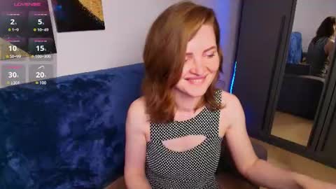 Snapshot of lisa__evans chatting on July 2026 03:23:01 AM Lisa online show from July 2026 03:23:01 AM
