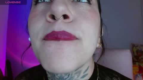 Lisa online show from October 2025 02:01:01 AM