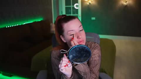 lisa_elfy online show from May 2026 03:17:01 PM