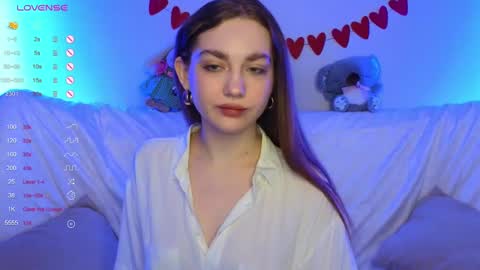 Snapshot of lisa_lit chatting on March 2025 05:20:01 AM Lisa and Katerina online show from March 2025 05:20:01 AM