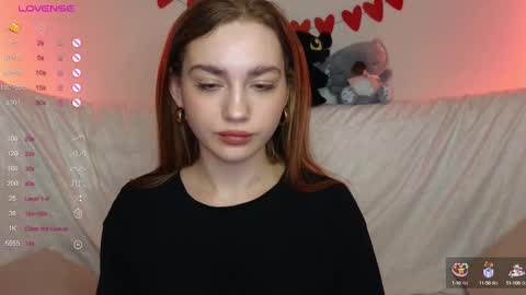 Snapshot of lisa_lit chatting on March 2025 10:14:02 AM Lisa and Katerina online show from March 2025 10:14:02 AM