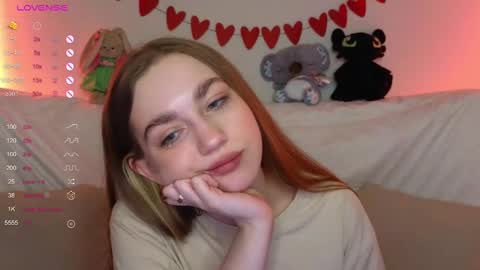 Snapshot of lisa_lit chatting on March 2025 10:15:02 AM Lisa and Katerina online show from March 2025 10:15:02 AM