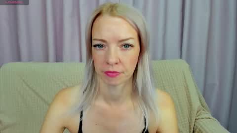 Lisa online show from October 2025 12:55:01 AM