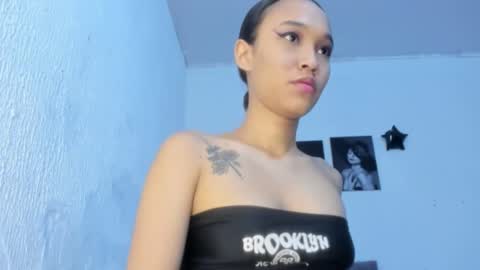 Snapshot of lisa_mahun72 chatting on November 2025 04:44:01 AM Lisa online show from November 2025 04:44:01 AM