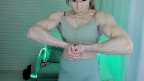 lisa online show from January 2025 08:13:01 AM