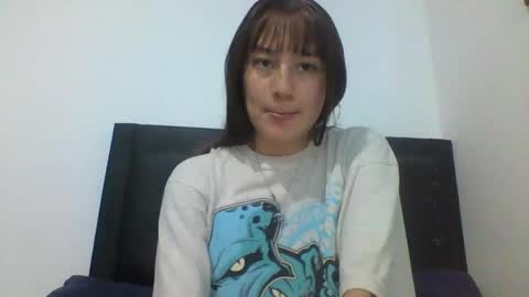Snapshot of lisa_roberths chatting on February 2025 10:48:02 PM Lisa Roberths online show from February 2025 10:48:02 PM