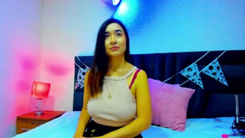 lisa white  online show from June 2026 08:55:01 PM