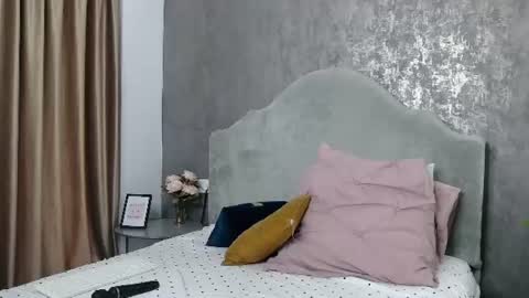lisacroft online show from June 2026 05:53:02 AM