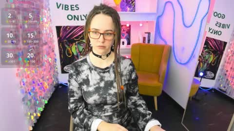 Snapshot of lisafoxy_y chatting on April 2026 06:02:02 AM Lisa online show from April 2026 06:02:02 AM