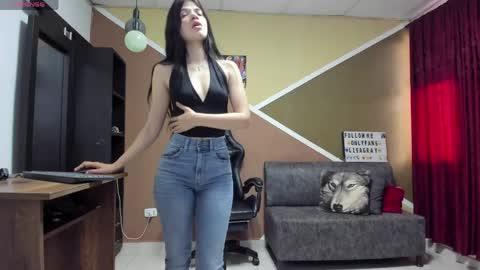 Snapshot of lisagray_1 chatting on May 2026 07:23:02 PM Lisa Gray Independent Model online show from May 2026 07:23:02 PM