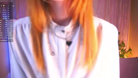 Snapshot of lisagriswell chatting on December 2025 04:35:02 PM Molly online show from December 2025 04:35:02 PM