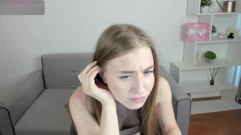 Snapshot of lisahille chatting on May 2026 08:10:02 AM Lisa online show from May 2026 08:10:02 AM