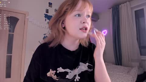 Snapshot of lisalaas chatting on December 2024 03:31:02 PM -Lisa- Help me to reach 100 thumbs up3 online show from December 2024 03:31:02 PM