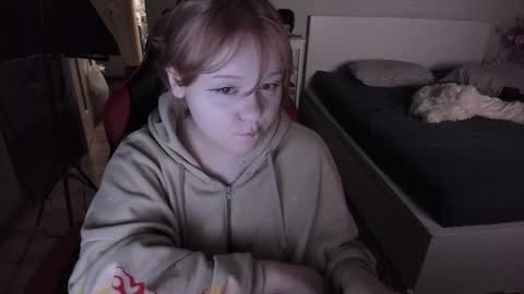 Snapshot of lisalaas chatting on February 2025 08:24:01 PM -Lisa- Help me to reach 100 thumbs up3 online show from February 2025 08:24:01 PM