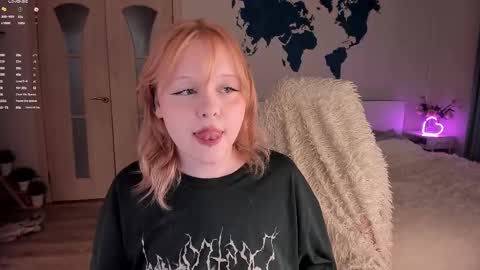 Snapshot of lisalaas chatting on March 2025 05:39:01 PM -Lisa- Help me to reach 100 thumbs up3 online show from March 2025 05:39:01 PM