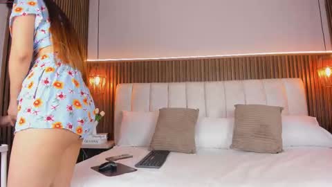 Snapshot of lisalain chatting on March 2026 12:08:01 PM lisa online show from March 2026 12:08:01 PM