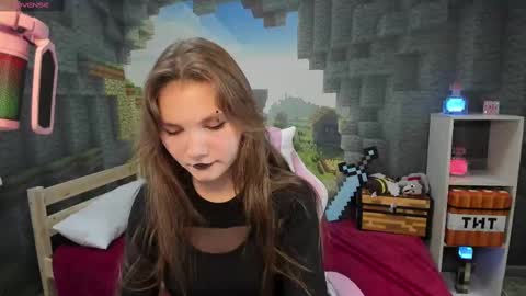 Lisa online show from February 2025 08:53:02 PM