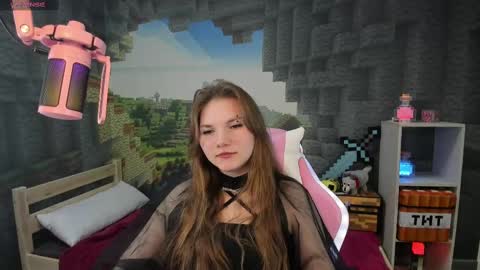 Lisa online show from February 2025 08:42:02 PM
