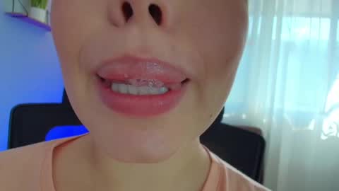 Snapshot of lisbet_21x chatting on March 2025 02:30:02 PM Lisbet online show from March 2025 02:30:02 PM