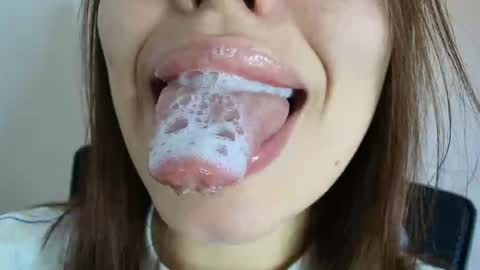 Snapshot of lisbet_21x chatting on September 2025 10:15:02 PM Lisbet online show from September 2025 10:15:02 PM