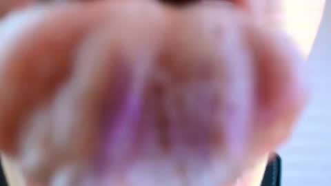 Snapshot of lisbet_21x chatting on October 2025 10:17:02 PM Lisbet online show from October 2025 10:17:02 PM