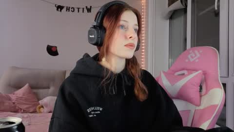 Lika online show from November 2025 01:32:02 PM