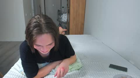 Alfie online show from December 2024 08:16:01 PM