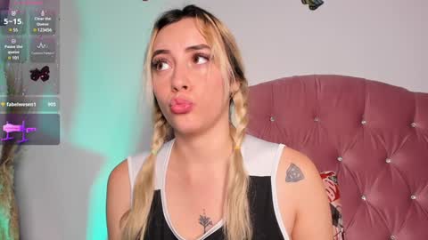 Snapshot of lissa_brown_ chatting on December 2024 04:58:02 AM Lissa online show from December 2024 04:58:02 AM