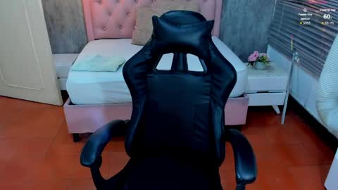 L I S S A  online show from June 2026 03:18:02 AM