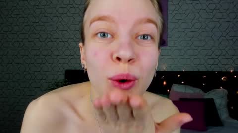 Lissa online show from December 2024 02:32:01 PM