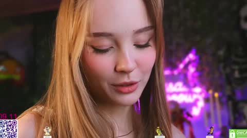 your Liza again. Next stream Dec. 1  at 2 or 3  GMT online show from November 2025 06:01:01 AM