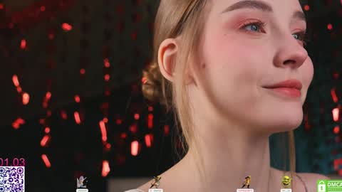 Snapshot of lissa_meooow chatting on March 2026 01:02:01 PM your Liza again. Next stream Dec. 1 at 2 or 3 GMT online show from March 2026 01:02:01 PM