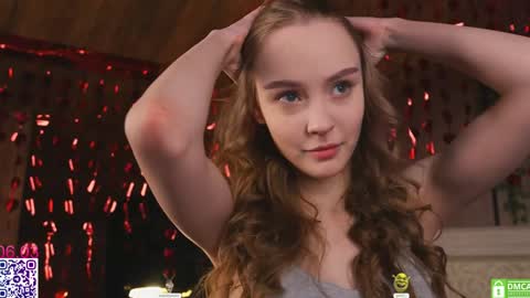 Snapshot of lissa_meooow chatting on March 2026 08:44:02 AM your Liza again. Next stream Dec. 1 at 2 or 3 GMT online show from March 2026 08:44:02 AM