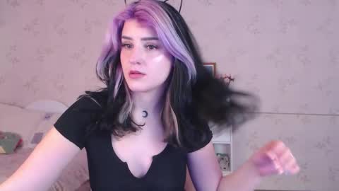 Alice Dont forget to thumbs up its very important  online show from March 2026 08:42:02 AM