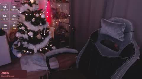 Snapshot of lissamuff chatting on December 2025 04:44:01 PM Lissa online show from December 2025 04:44:01 PM