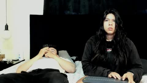 Natalia and alejandro online show from September 2025 10:53:02 AM