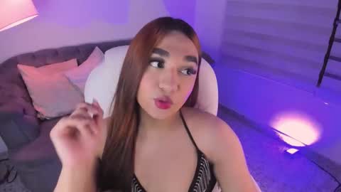 Lisssa online show from November 2025 07:35:02 PM