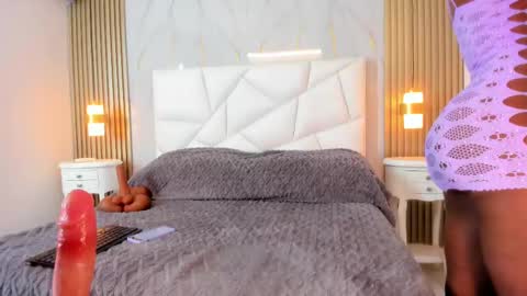 Lisseth Long  online show from February 2025 07:11:02 AM