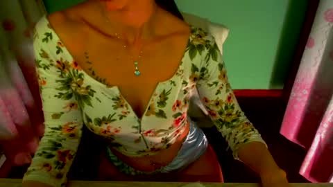 Snapshot of lisstaylor chatting on December 2024 02:40:02 PM Liss online show from December 2024 02:40:02 PM