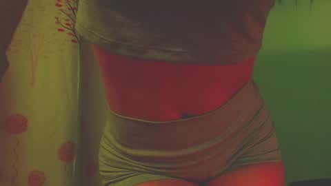 Snapshot of lisstaylor chatting on February 2025 04:58:01 PM Liss online show from February 2025 04:58:01 PM