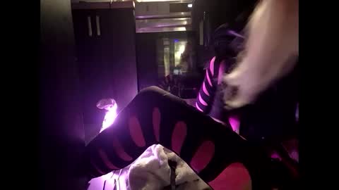 Snapshot of litleputa chatting on December 2025 06:32:02 AM litleputa online show from December 2025 06:32:02 AM