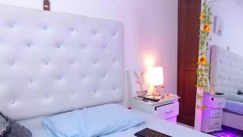 litleslut_ online show from February 2025 02:12:01 PM