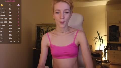 Snapshot of litllle_alis_a chatting on January 2025 07:50:01 PM Alisa online show from January 2025 07:50:01 PM