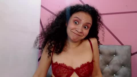 Snapshot of little18doll chatting on April 2026 09:09:02 PM little18doll online show from April 2026 09:09:02 PM