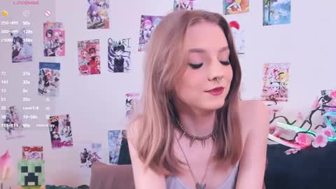 Snapshot of little__caprice chatting on June 2026 02:33:01 PM Bella online show from June 2026 02:33:01 PM