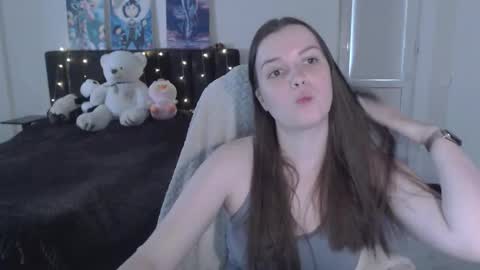 little__flowers online show from September 2025 08:50:02 AM